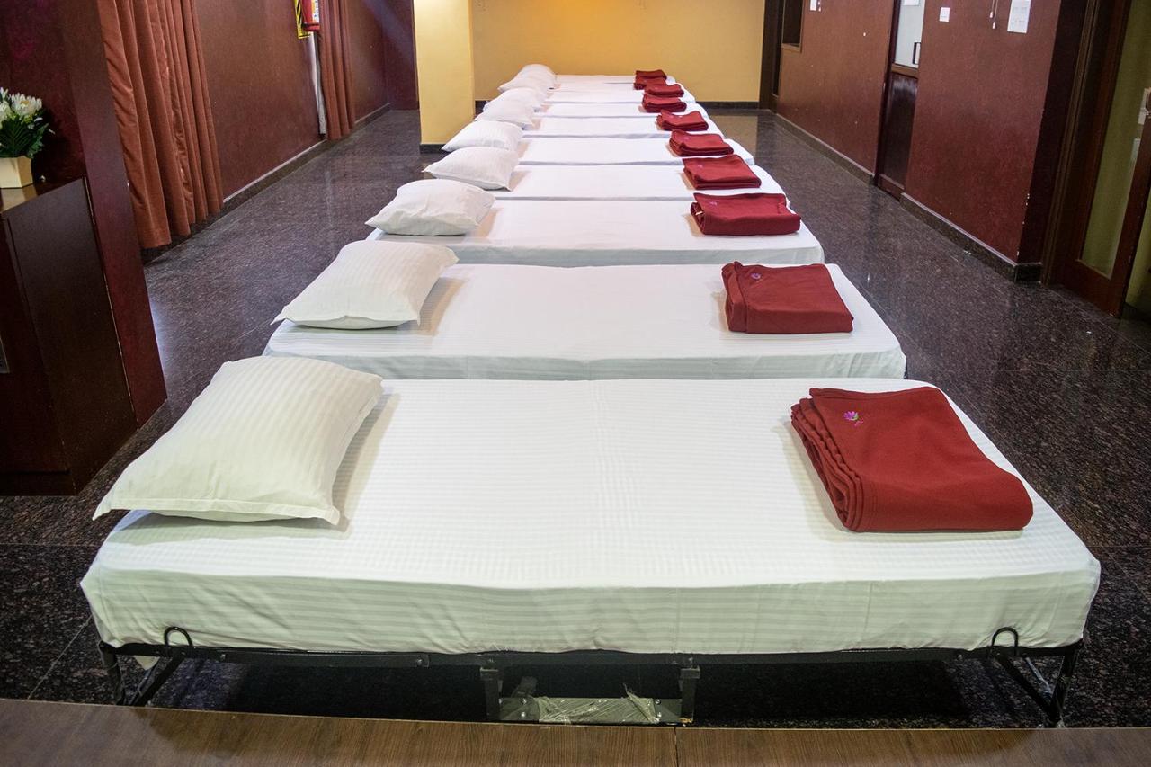 מדוראי Hotel Lotus מראה חיצוני תמונה