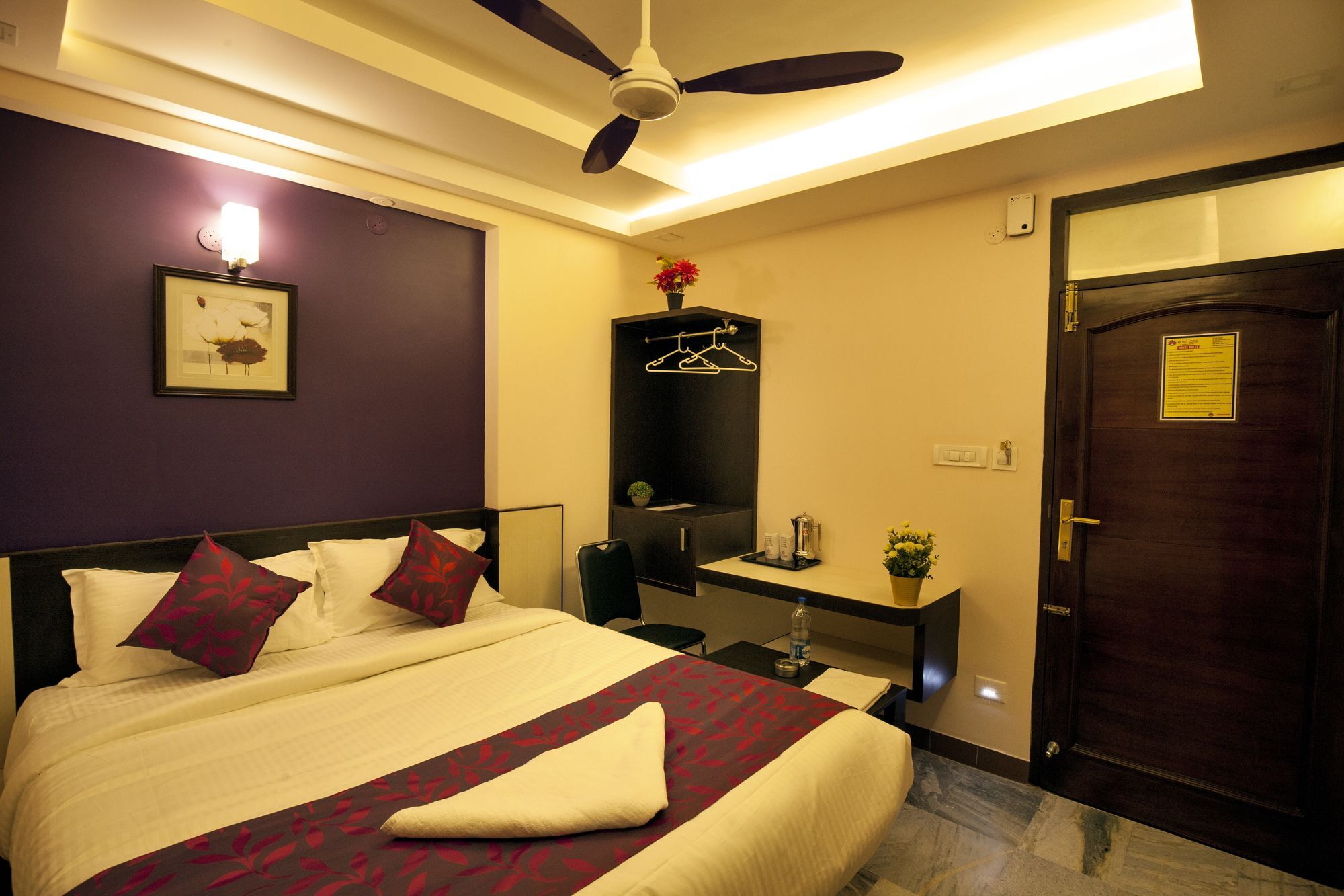 מדוראי Hotel Lotus מראה חיצוני תמונה