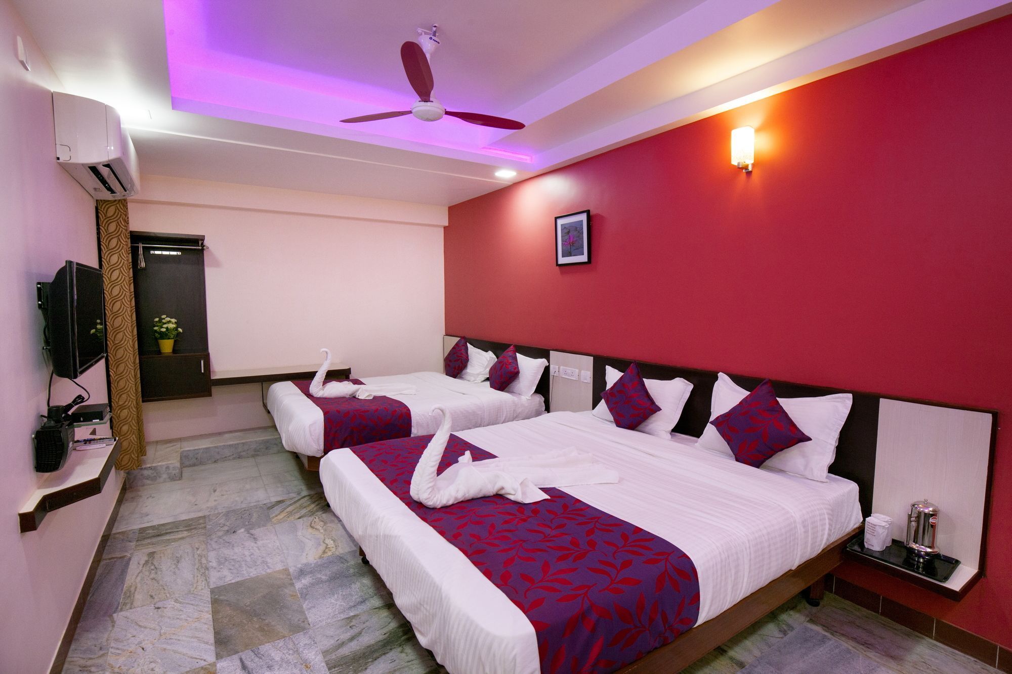 מדוראי Hotel Lotus מראה חיצוני תמונה